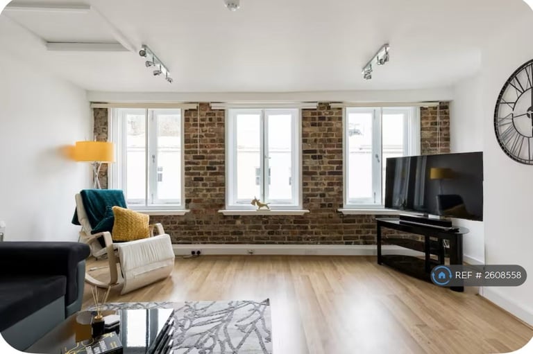 image for Studio flat in Old Compton Street, London, W1D (#2608558)