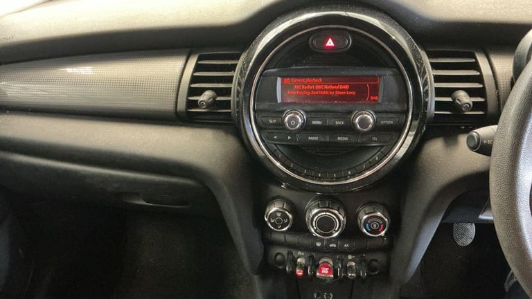 2015 MINI Hatch 1.5 Cooper Euro 6 (s/s) 5dr HATCHBACK Petrol Manual