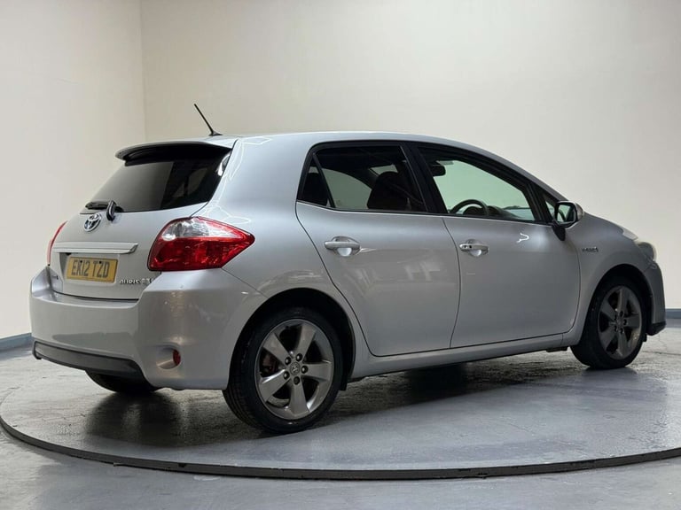 2012 Toyota Auris 1.8 VVT-h T Spirit CVT Euro 5 (s/s) 5dr Hatchback Hybrid Automatic