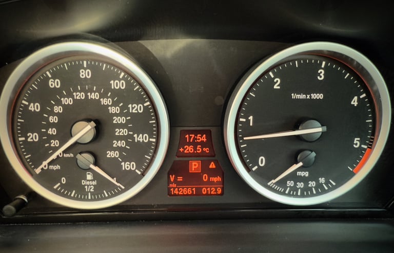 2008 BMW 6 SERIES COUPE 635 DIESEL TWIN-TURBO NEW MOT FULL SERVICE HISTORY SAPHIRE BLACK