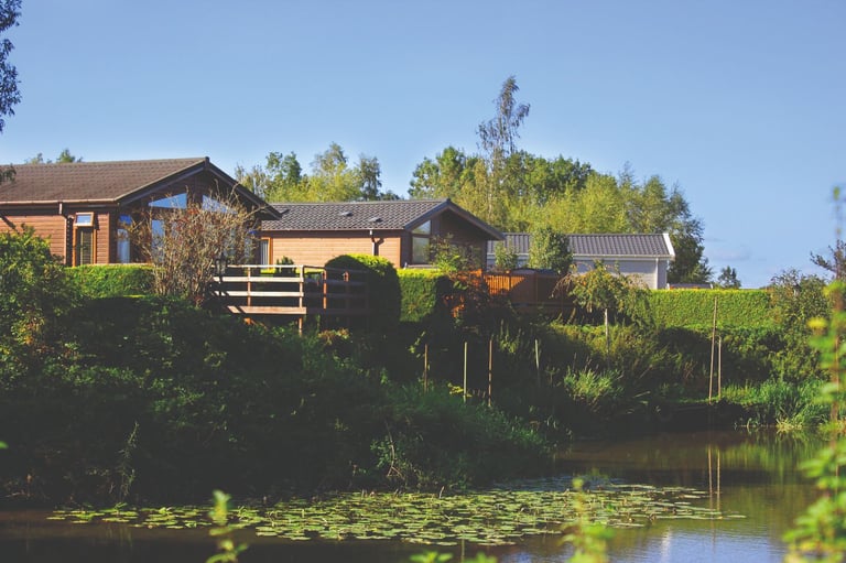 NEW holiday home situated at Abbots Salford, Evesham WR11 8UN