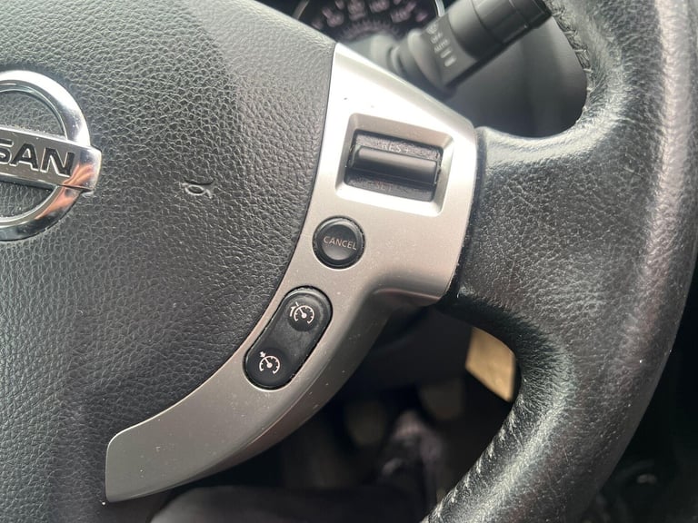 2011 Nissan Qashqai 1.5 dCi Acenta 2WD Euro 5 5dr HATCHBACK Diesel Manual