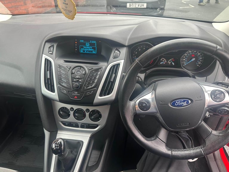 Ford, FOCUS, Hatchback, 2014, Manual, 998 (cc), 5 doors