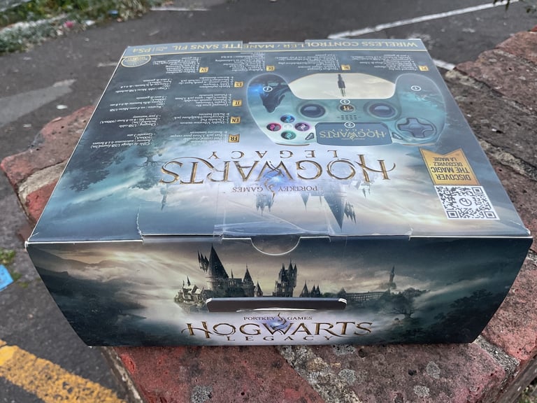 HOGWARTS LEGACY WIRELESS CONTROLLER FOR PS4 - NEW | SEALED