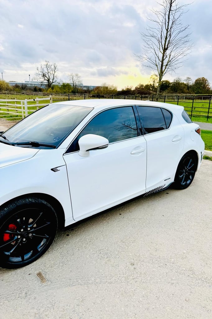 Lexus, CT, Hatchback, 2011, Semi-Auto, 1798 (cc), 5 doors