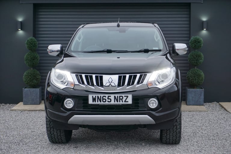 2015 Mitsubishi L200 Double Cab DI-D 178 Warrior 4WD *OUTSTANDING CONDITION FSH* PICK UP Diesel M...