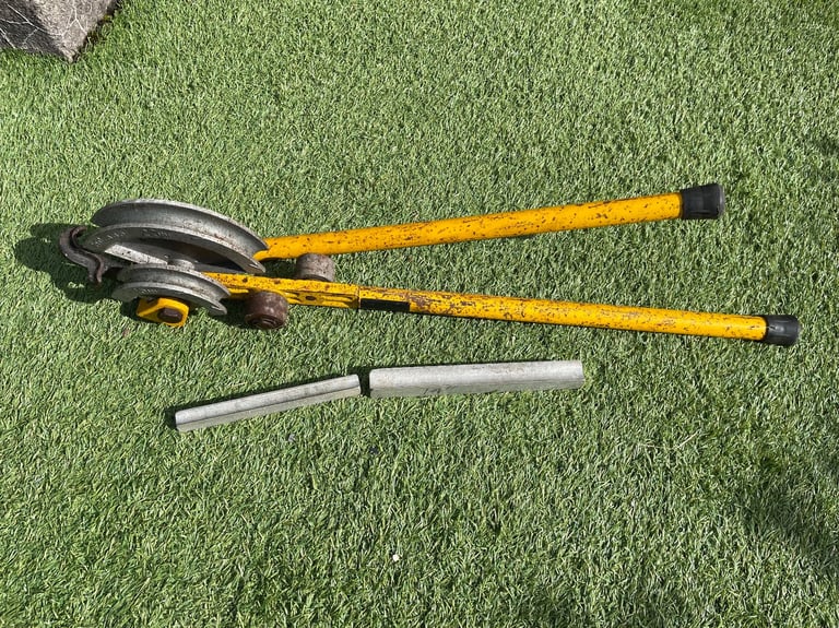 Hilmour Pipe Bender & 2 pipe formers