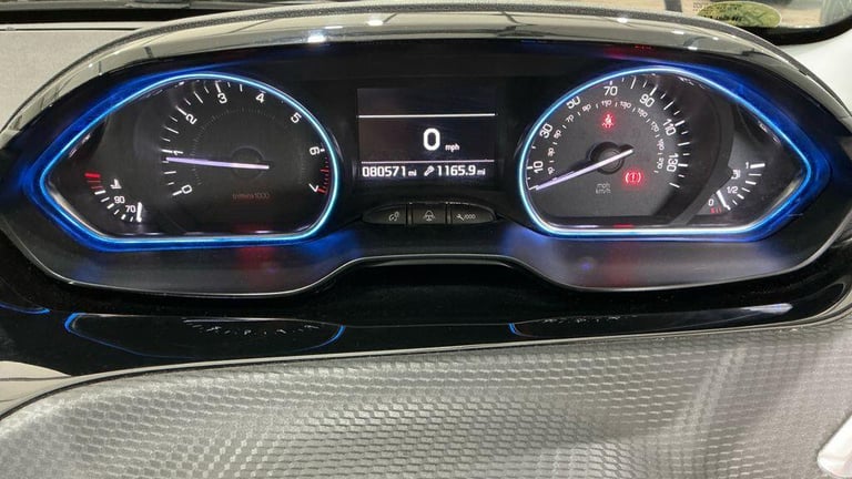 2016 Peugeot 2008 1.2 PureTech Allure Euro 6 5dr HATCHBACK Petrol Manual