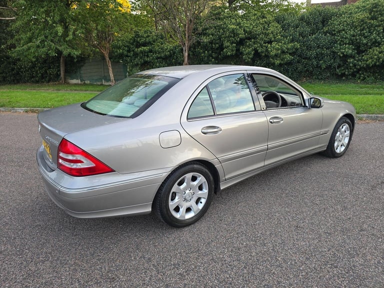 2006 Mercedes-Benz C Class 1.8 C180 Kompressor Elegance SE 4dr SALOON Petrol Automatic