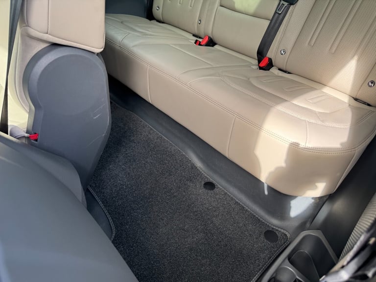 2021 Land Rover Defender 2.0 P300 HSE 90 3dr Auto [6 Seat] Estate Petrol Automatic