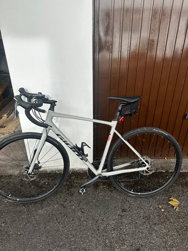 image for GIANT AR ROAD BIKE