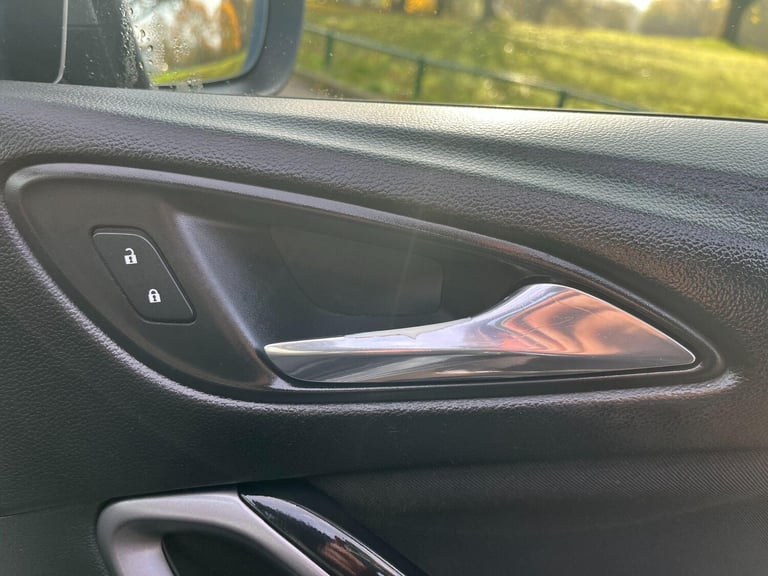 2016 Vauxhall Astra 1.6 CDTi ecoFLEX Design Euro 6 (s/s) 5dr Hatchback Diesel Manual