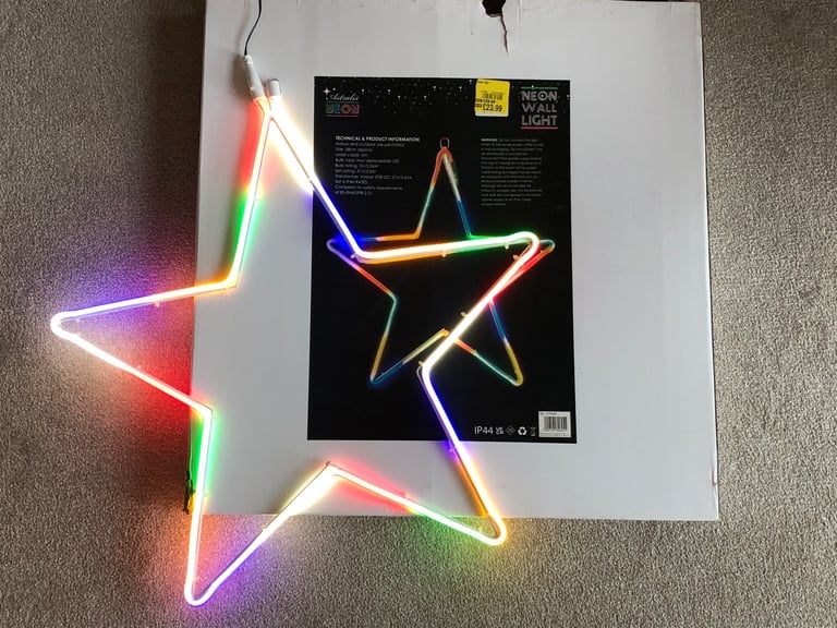 image for £10. Light up star. Indoor/outdoor.