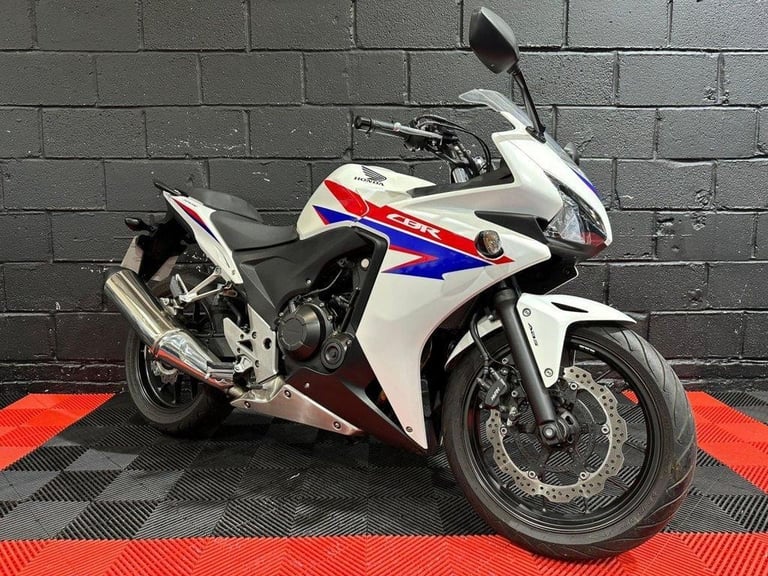 2013 13 HONDA CBR500R VERY WELL LOOKED AFTER BIKE NOT ONE ADVISORY ON MOT HISTOR