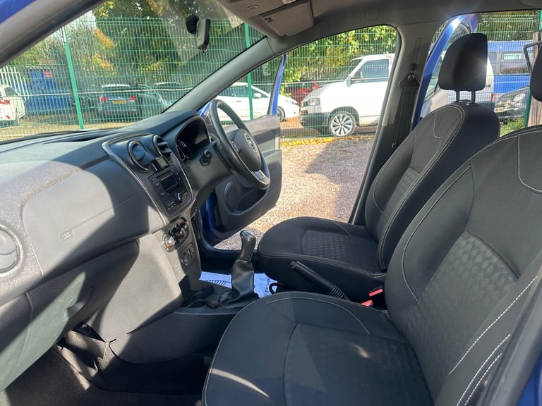 2013 Dacia Sandero 0.9 TCe Laureate Euro 5 5dr HATCHBACK Petrol Manual