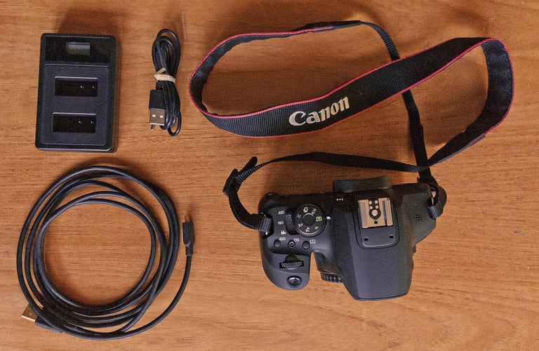 CANON EOS 850D 24MP DSLR CAMERA BODY (black)