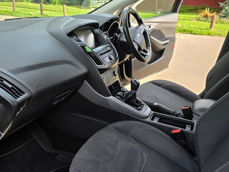 2016 Ford Focus 1.0 Manual Zetec EcoBoost 61000 Miles. NAV . PX OK. Petrol 5dr hatchback. HATCHBA...