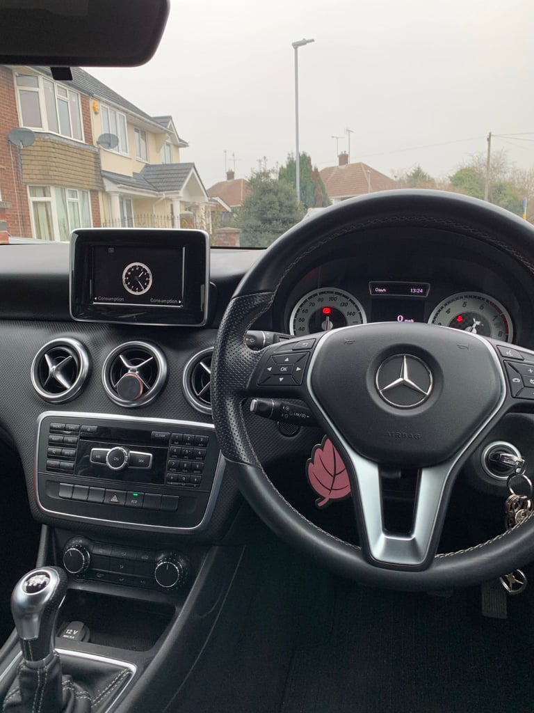 Mercedes-Benz, A CLASS, Hatchback, 2013, Manual, 1595 (cc), 5 doors