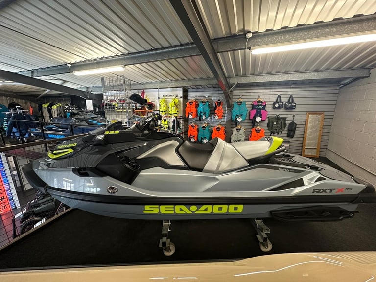image for Seadoo 2025 RXT-X RS 325 ICE METAL £23999