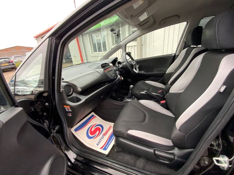 2014 Honda Jazz 1.4 i-VTEC Si 5dr HATCHBACK PETROL Manual