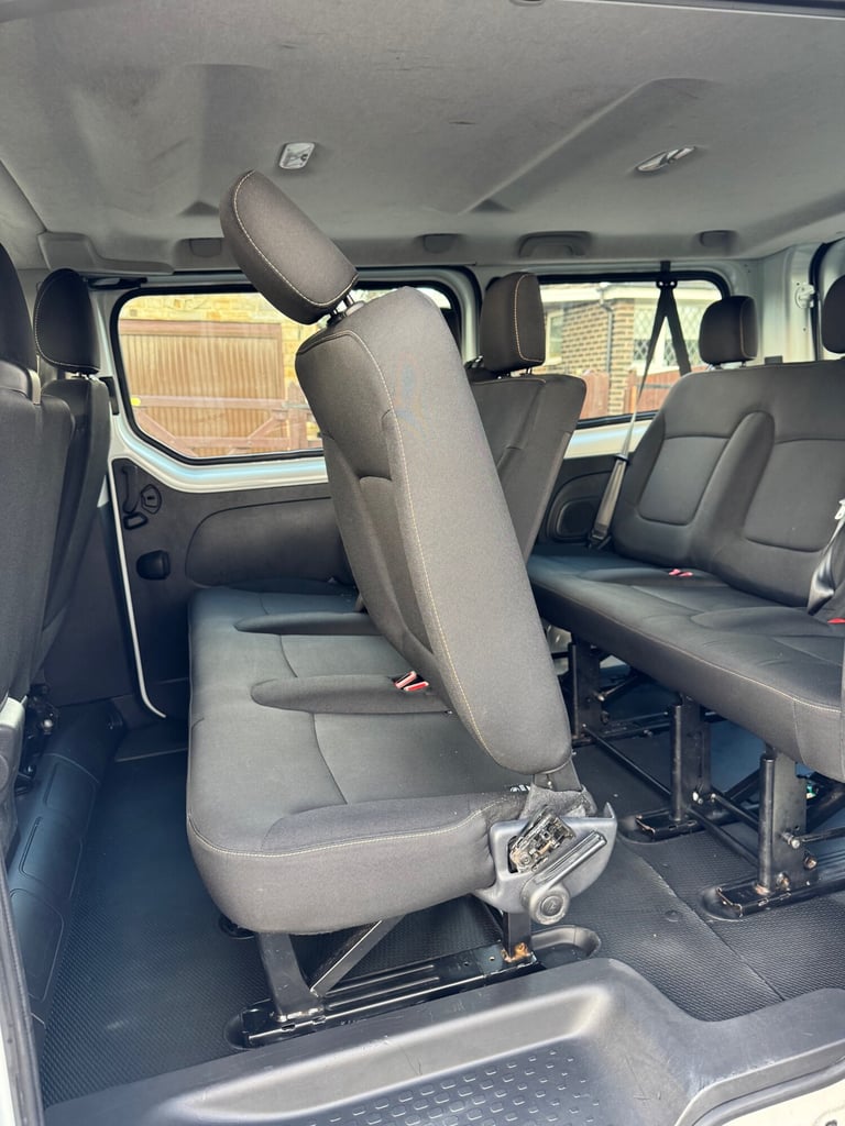 2019 Renault Trafic 2019 RENAULT TRAFIC 1.6 DCI 27 BUSINESS SWB EURO 6 MINIBUS  MPV Diesel Manual