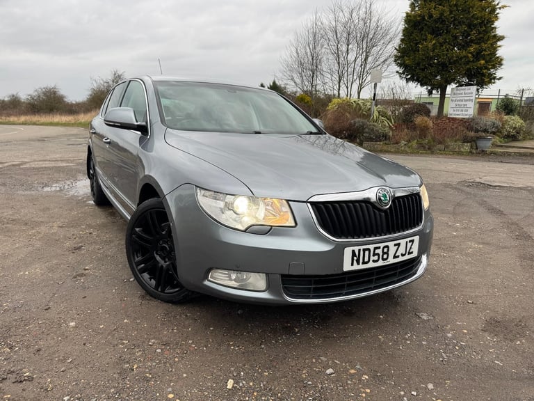 2058 Skoda Superb 2.0 CRTDi Elegance 2Dr Saloon £3699