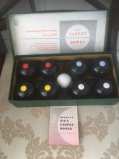 Mini carpet bowls 