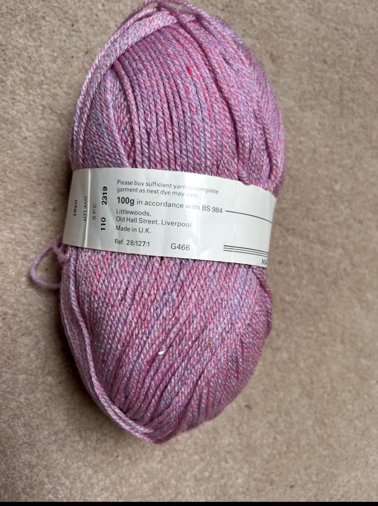 Littlewoods Double Knitting Yarn – Pink Mix (100g ball)