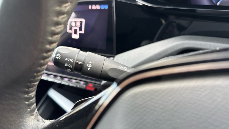 2022 Peugeot 308 1.2 PureTech Allure Premium 5dr EAT8 Petrol Hatchback Hatchback Petrol Automatic