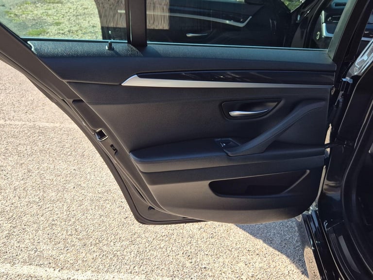 2015 BMW 5 Series 2.0 520i SE Auto Euro 6 (s/s) 4dr SALOON Petrol Automatic