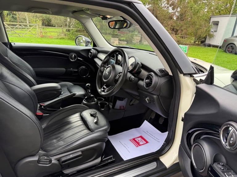 2019 MINI Hatch 1.5 Cooper Exclusive Euro 6 (s/s) 3dr HATCHBACK Petrol Manual
