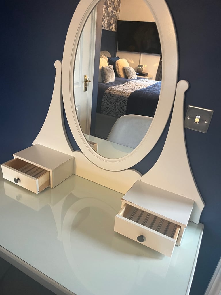 Lovely white Ikea dressing table 