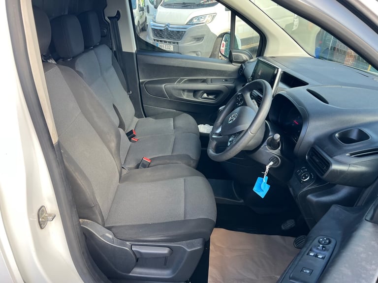 2021 Vauxhall Combo 2300 1.5 Turbo D 100ps H1 Sportive Van PANEL VAN Diesel Manual
