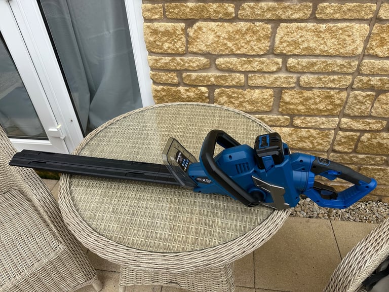 Hyundai 40v Hedge Trimmer