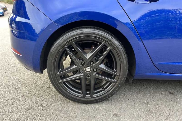 2020 SEAT Leon 1.5 TSi EVO (130 PS) FR Black Edition 5 Door Petrol Hatchback Hatchback Petrol Manual