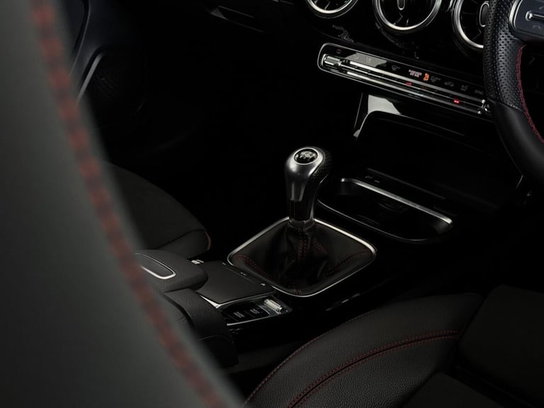 2019 Mercedes-Benz A-Class 1.3 A200 AMG Line (Executive) Euro 6 (s/s) 5dr Hatchback Petrol Manual