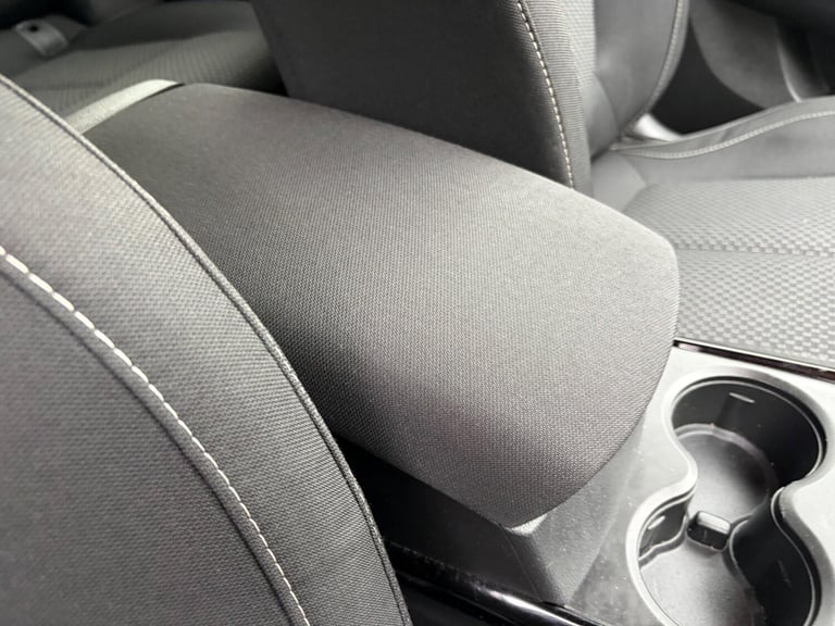 2018 Renault Kadjar 1.3 TCe Dynamique Nav Euro 6 (s/s) 5dr HATCHBACK Petrol Manual