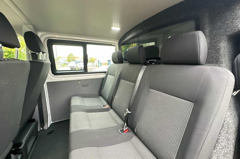 2024 Volkswagen Transporter 2.0 TDI 110 Startline Kombi Van Combi Van Diesel Manual