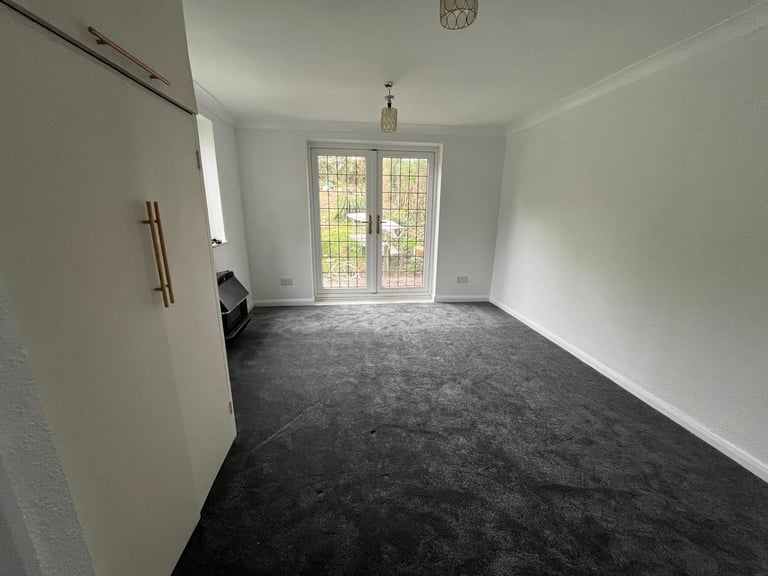 image for Beautiful Newly Reurbished 4 Bedroom Semi Detached House