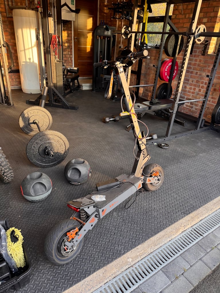 image for Kukirin g4 2025