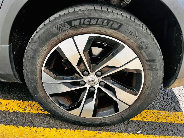 2021 Volvo V60 Cross Country 2.0 B4 MHEV Auto AWD Euro 6 (s/s) 5dr ESTATE Diesel/Electric Hybrid ...