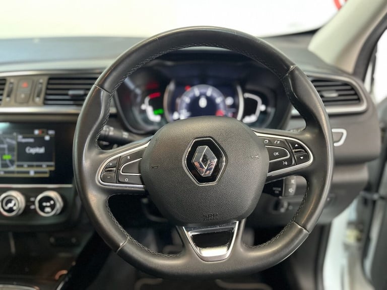 2019 Renault Kadjar 1.3 TCe Iconic SUV 5dr Petrol Manual Euro 6 (s/s) (140 ps) HATCHBACK Petrol M...