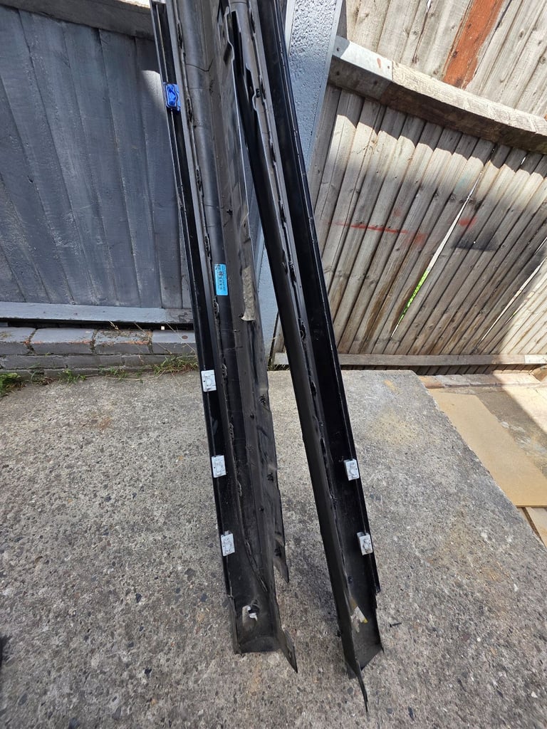 BMW 2 SERIES M235I F44 SINGLE SIDE SKIRT BREAKING PARTS 