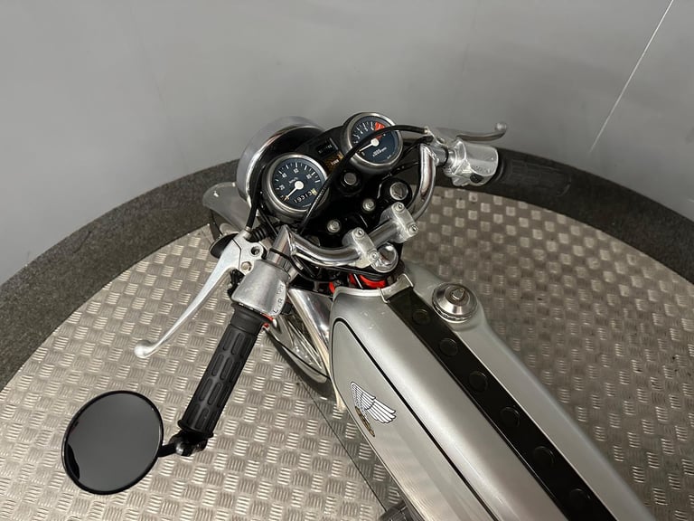 Honda Dream 50 Cafe Racer 