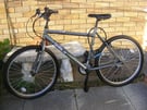 MANS 26&quot; WHEEL BIKE 20&quot; FRAME IN HARDLY USED CONDITION