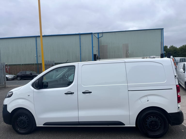 2021 71 VAUXHALL VIVARO 2700 1.5d 120PS Dynamic L1 H1 Van
