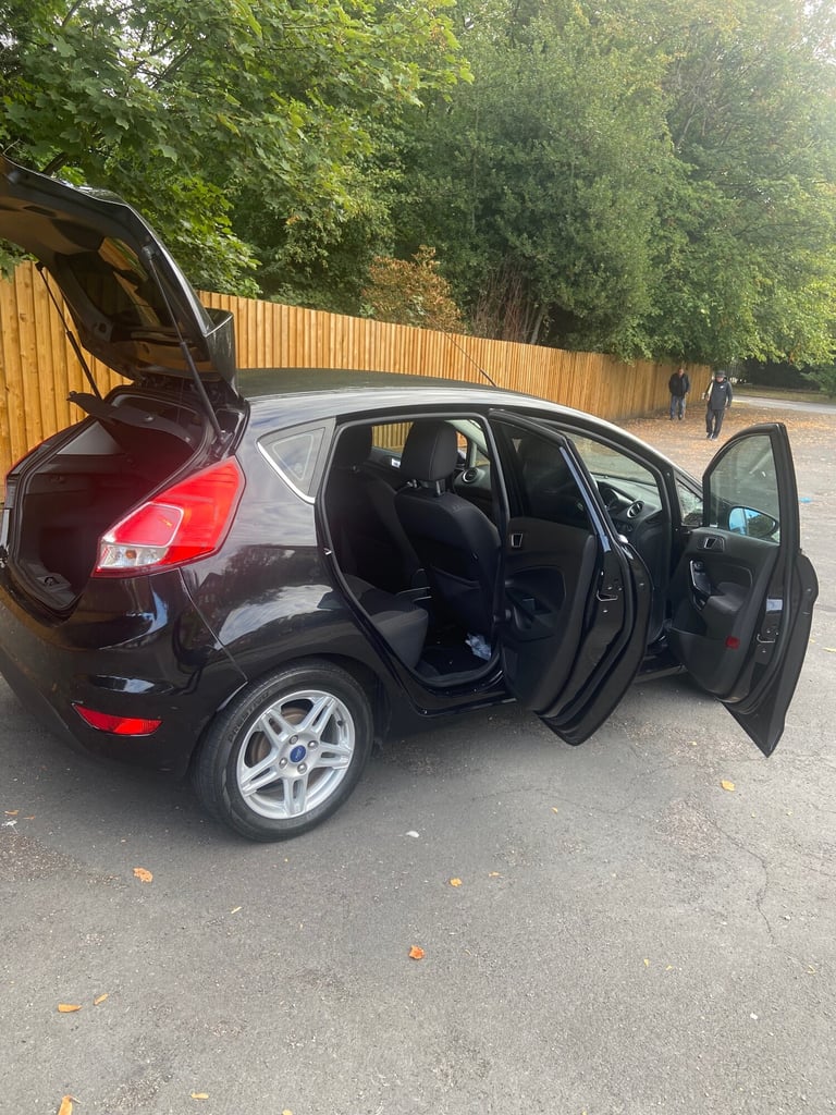 2014 Ford Fiesta 1.0 EcoBoost Zetec 5dr HATCHBACK Petrol Manual