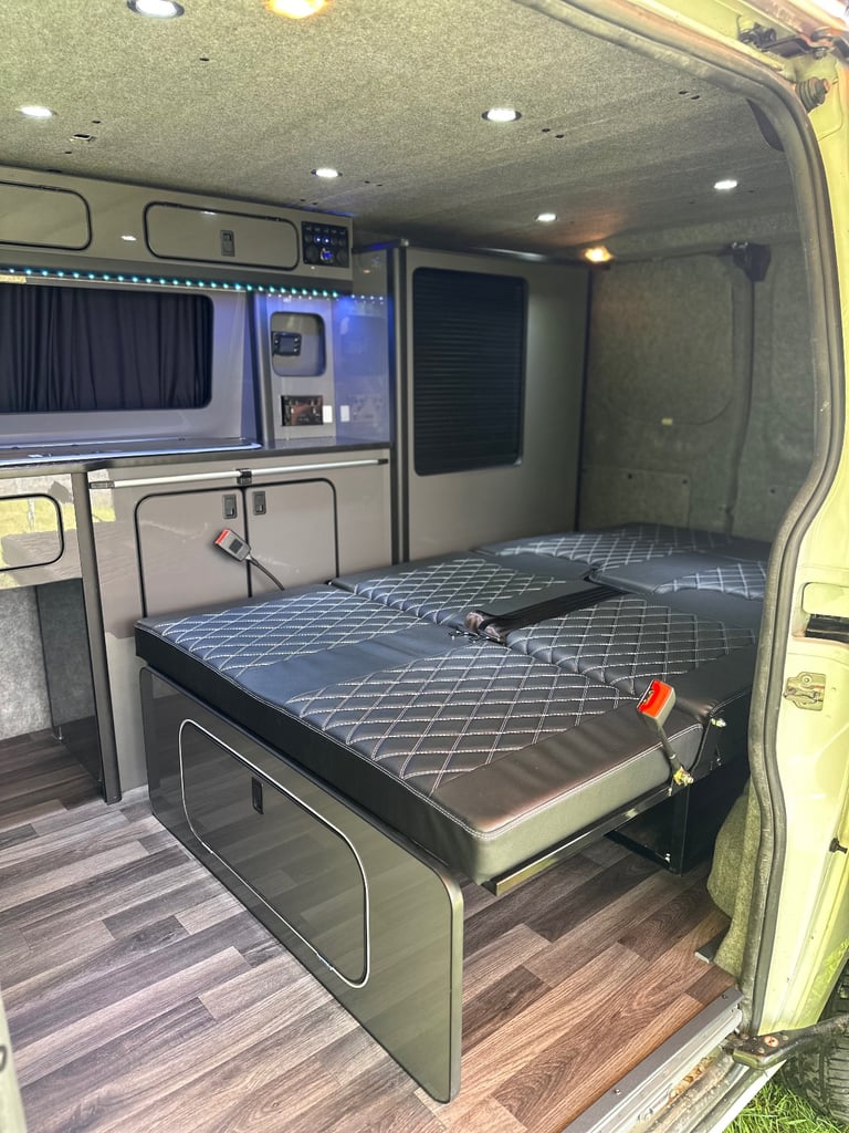 Ford, TRANSIT CUSTOM, Panel Van, 2019, Manual, 1996 (cc)