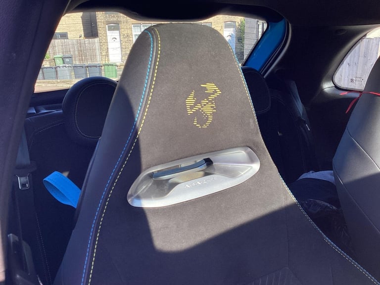 2024 Abarth 500 42kWh Scorpionissima Auto 3dr HATCHBACK Electric Automatic