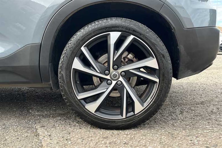 2020 Volvo XC40 1.5h T5 Twin Engine Recharge 10.7kWh R-Design Pro SUV 5dr Petrol Plug-in Hy SUV H...